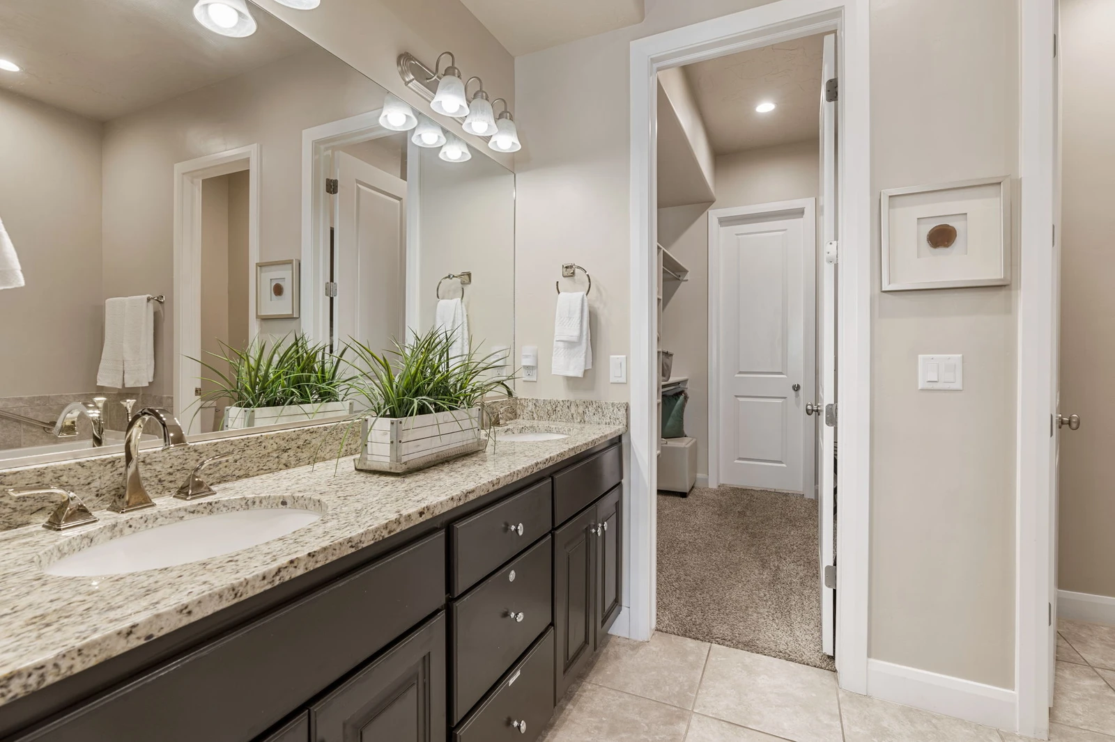 Master Bathroom/Closet