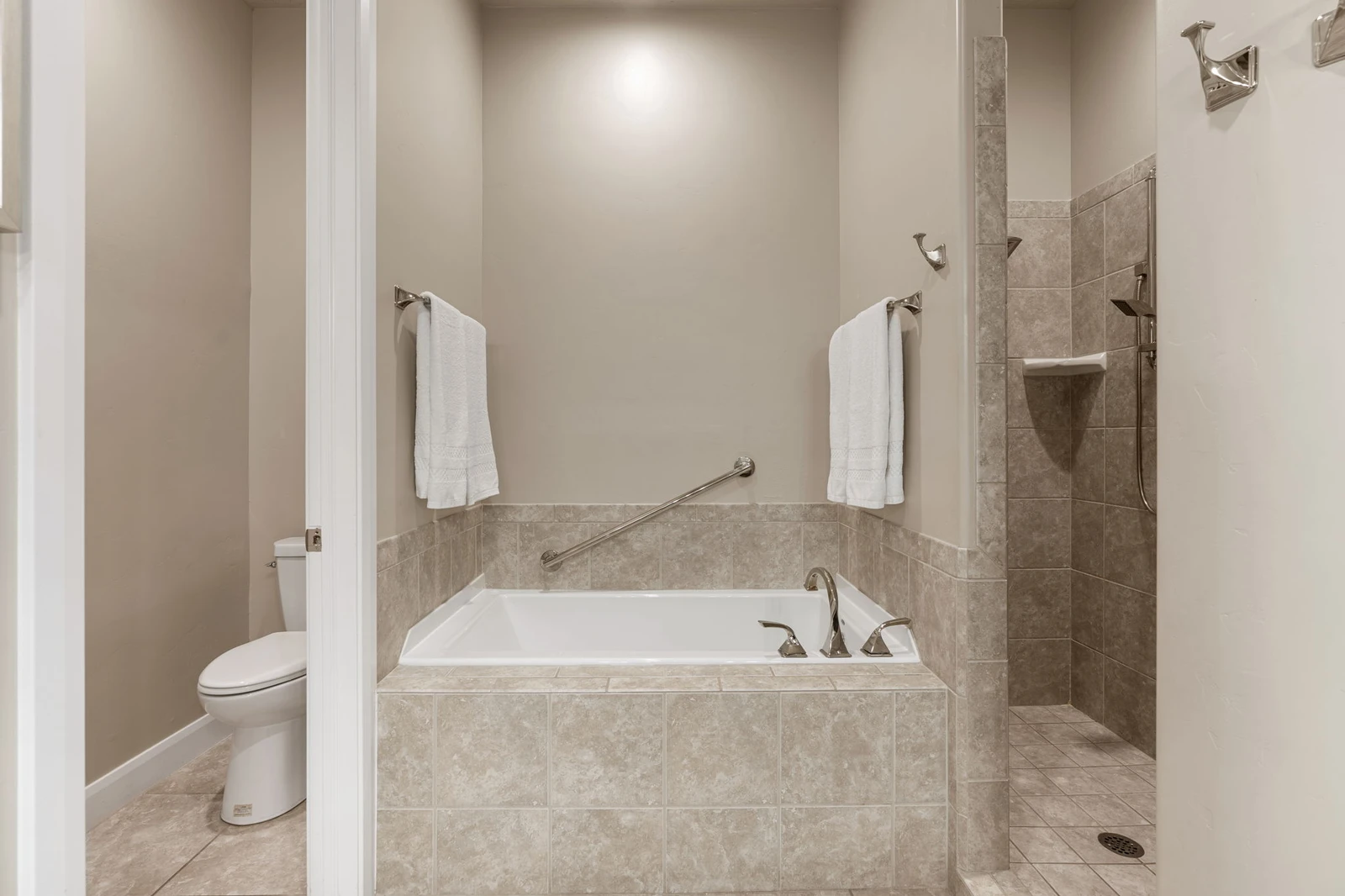 Master Bedroom Bath