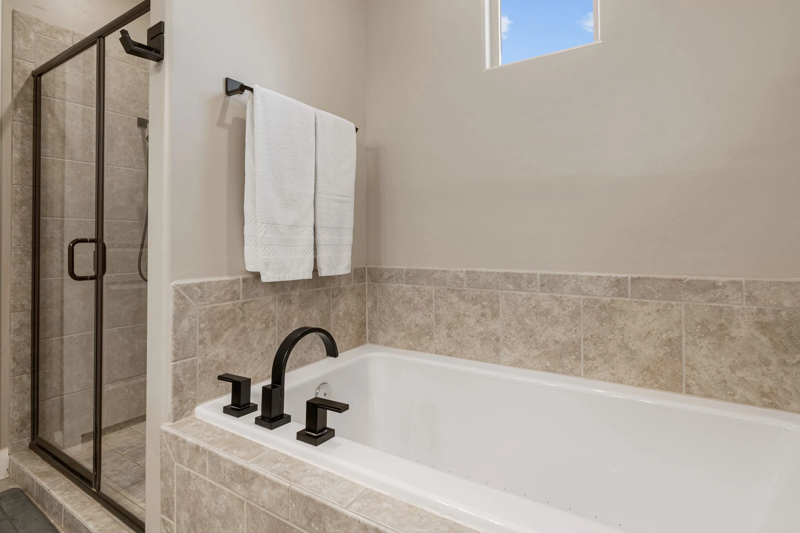 Second Floor King Bedroom Bath