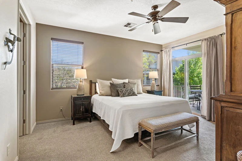 Queen Bedroom