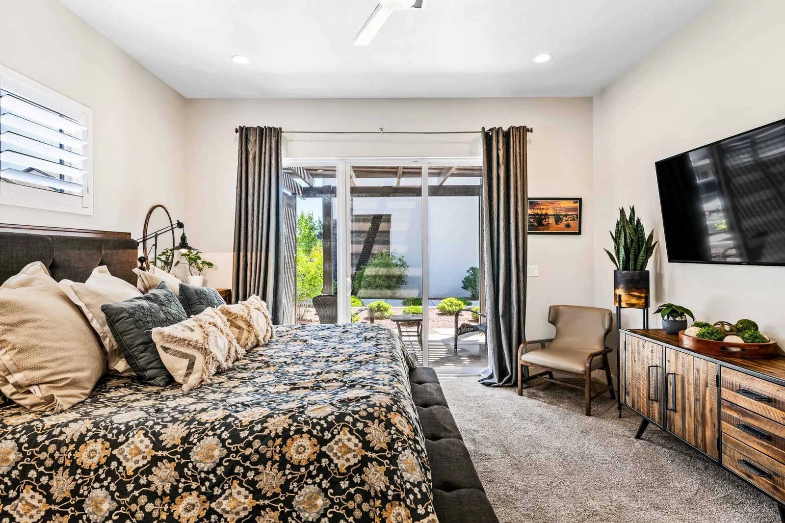 King Bedroom