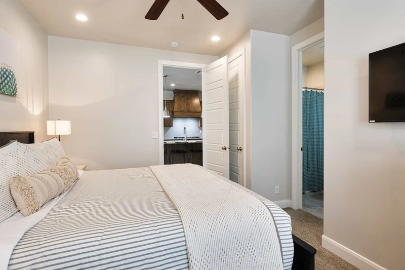 King Bedroom