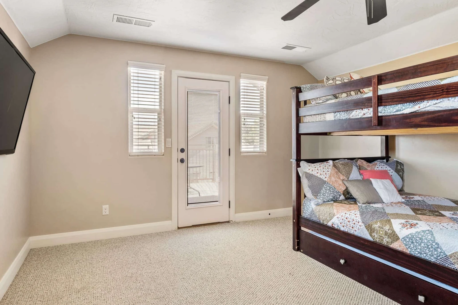 Full Bed Bunk Room