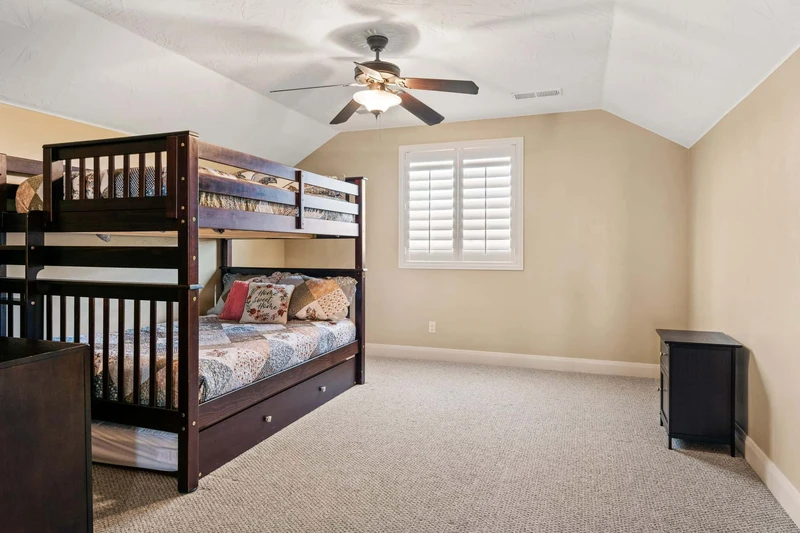 Full Bed Bunkroom with Trundle