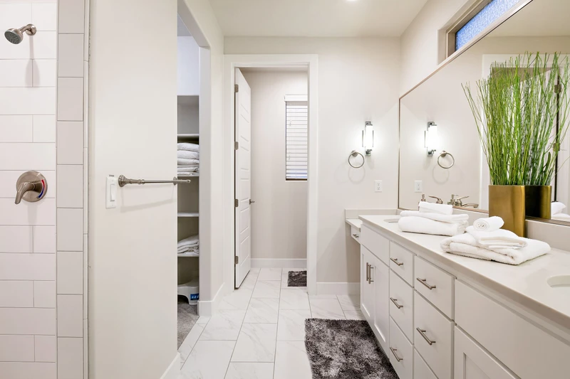 Master Bedroom 1 Bathroom