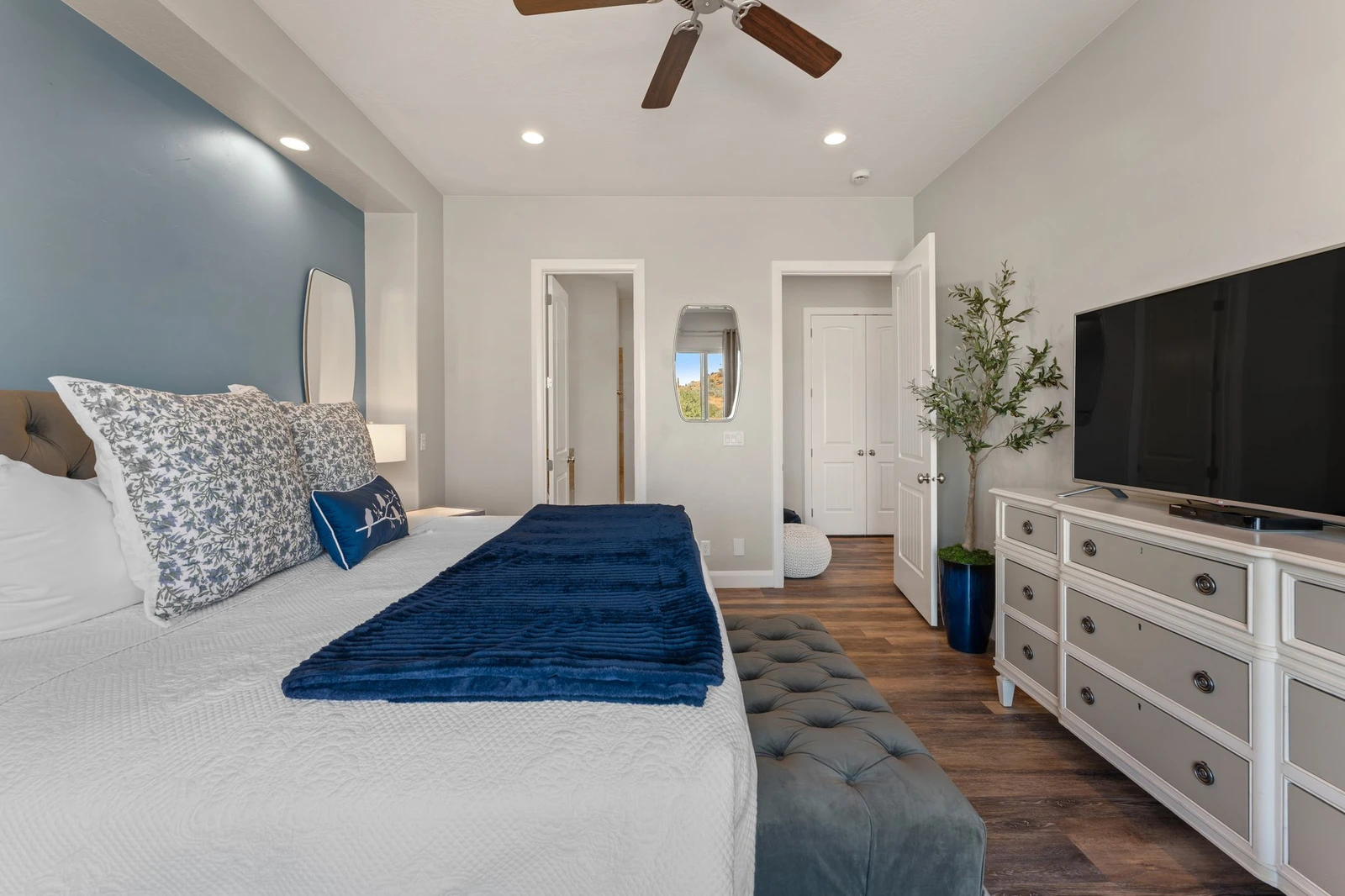 King Bedroom