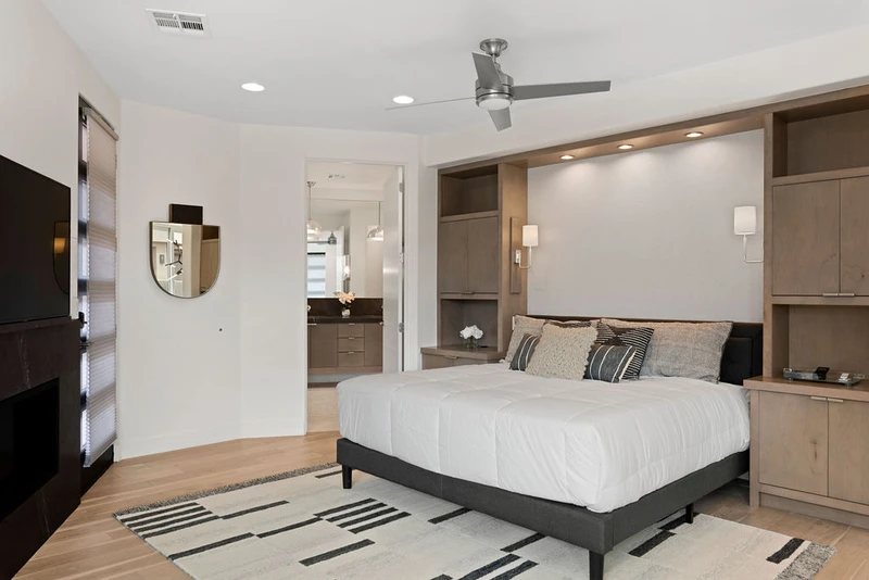 First King Master Suite Casita