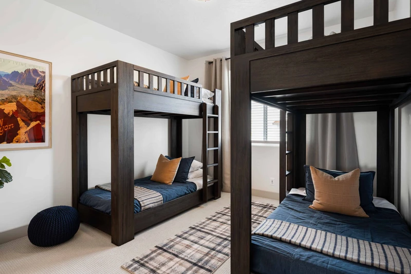2 T/T Bunk Room