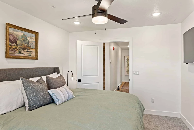 King Bedroom