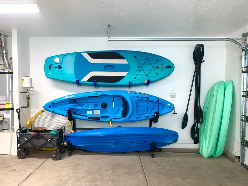 2 Paddleboard and 4 Kayaks