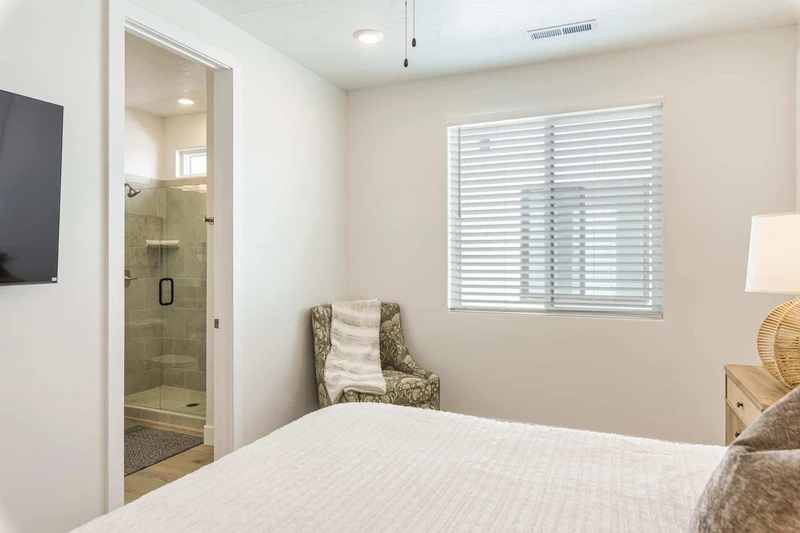 King Bedroom