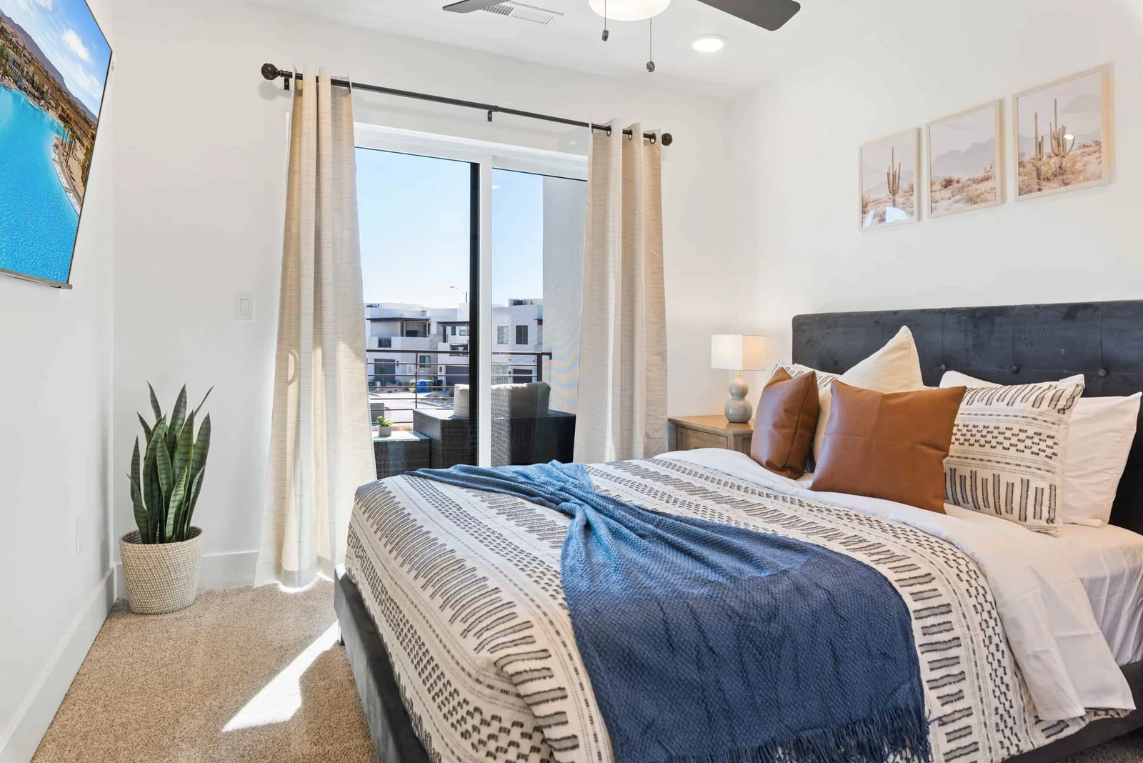 Queen Bedroom