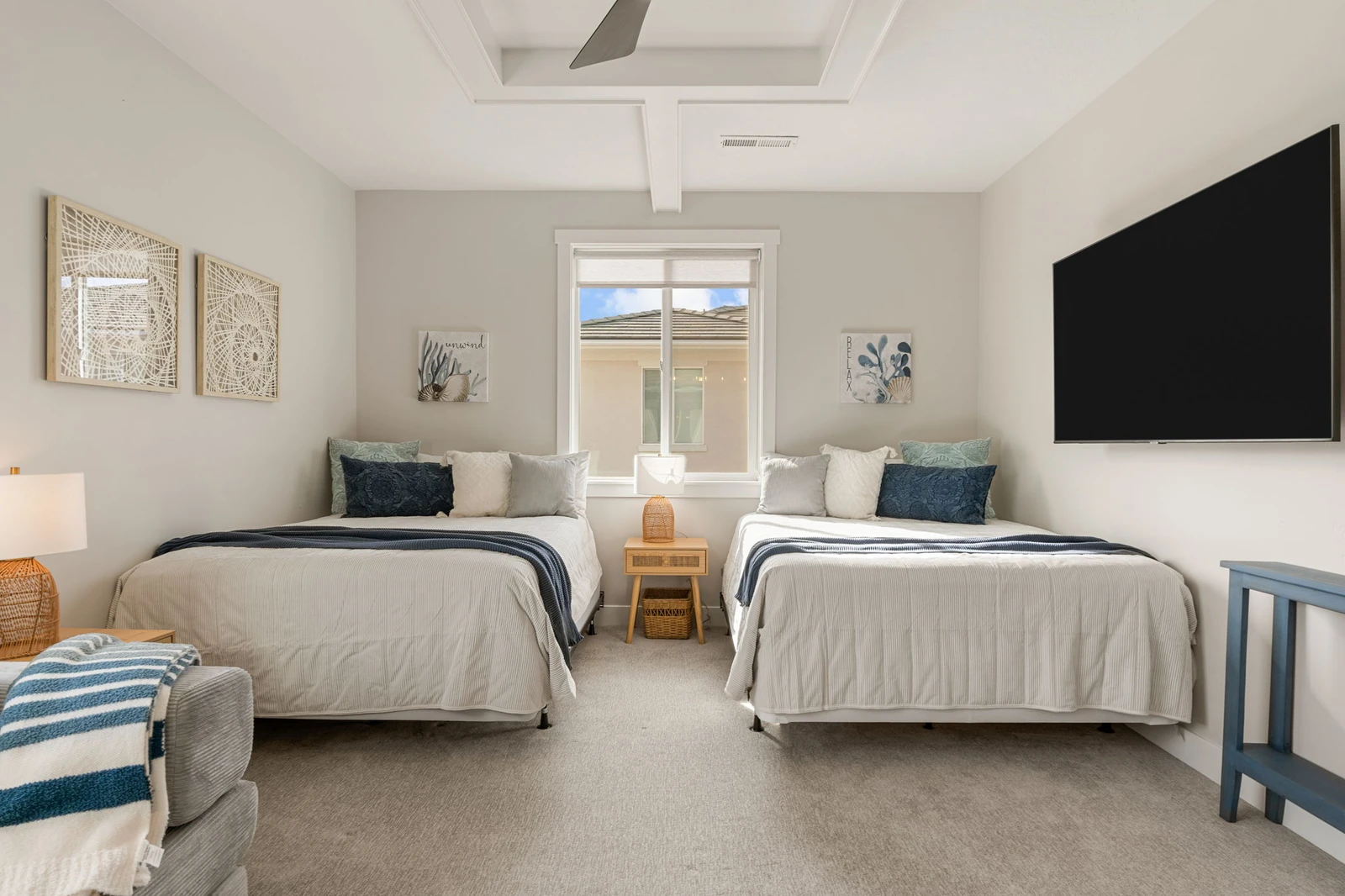 2 Queen Bed/Attached Bath