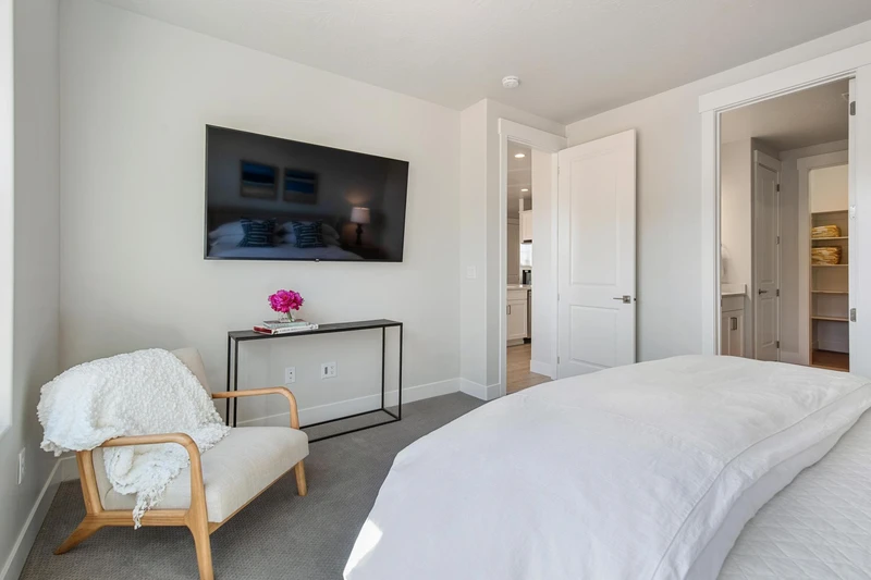 King Bedroom