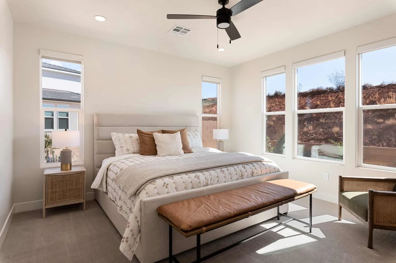 King Bed/Attached Bath (Main Floor)