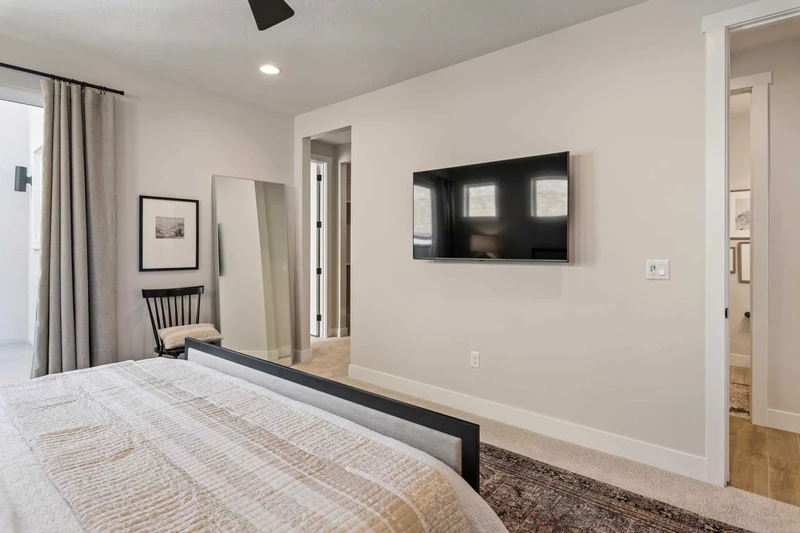 King Bedroom