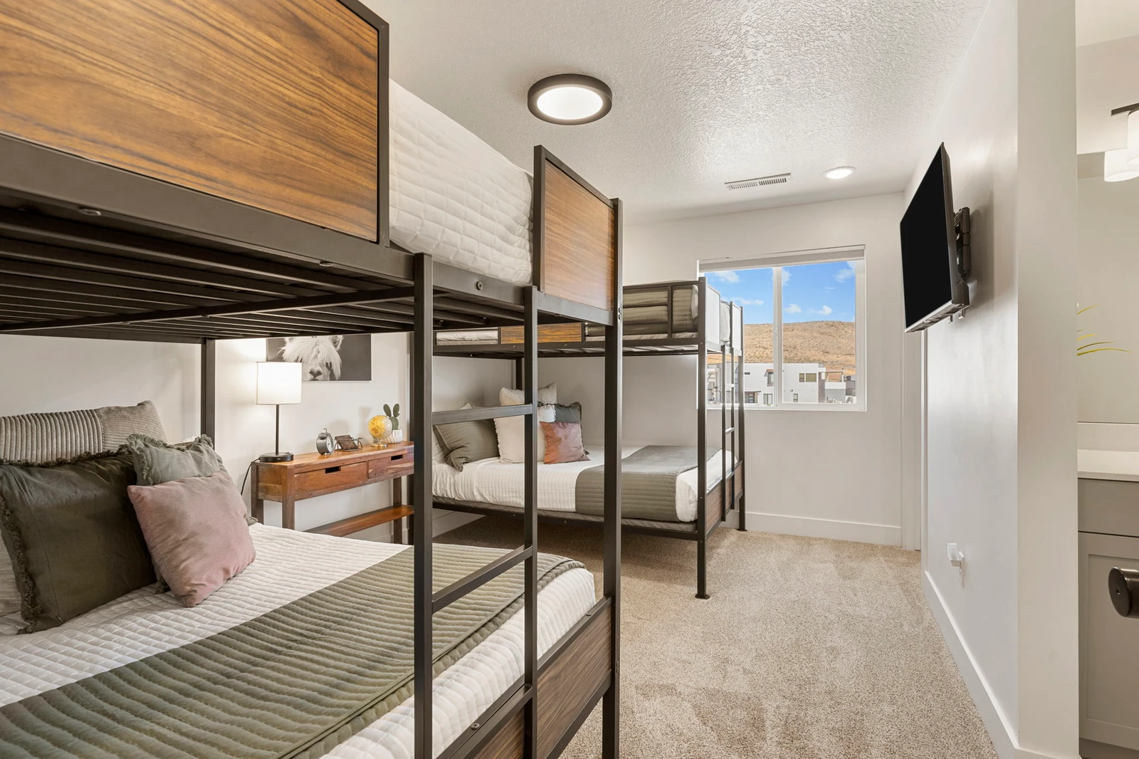 Full/Full Bunkroom