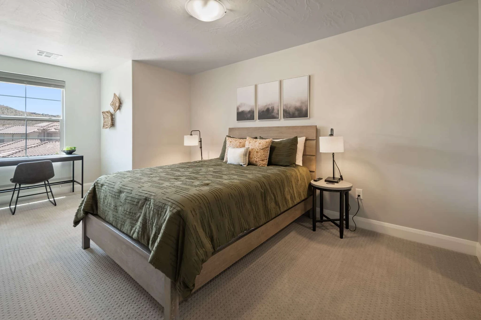 Queen Bedroom