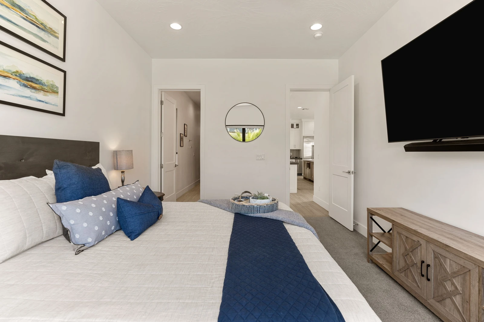 King Bedroom