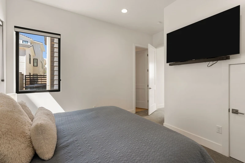King Bedroom
