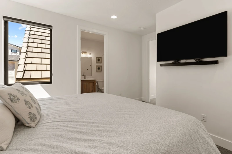 King Bedroom