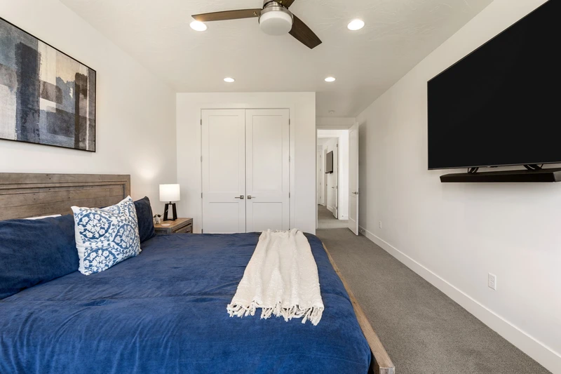 King Bedroom