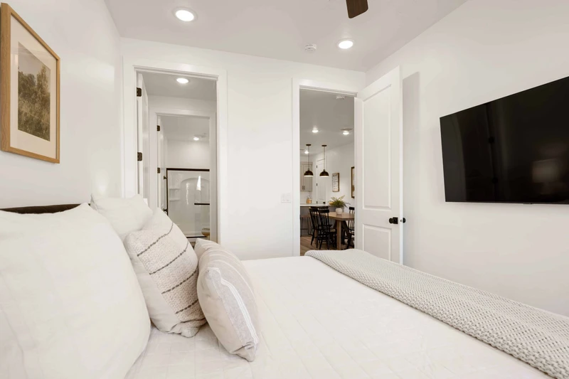 King Bedroom