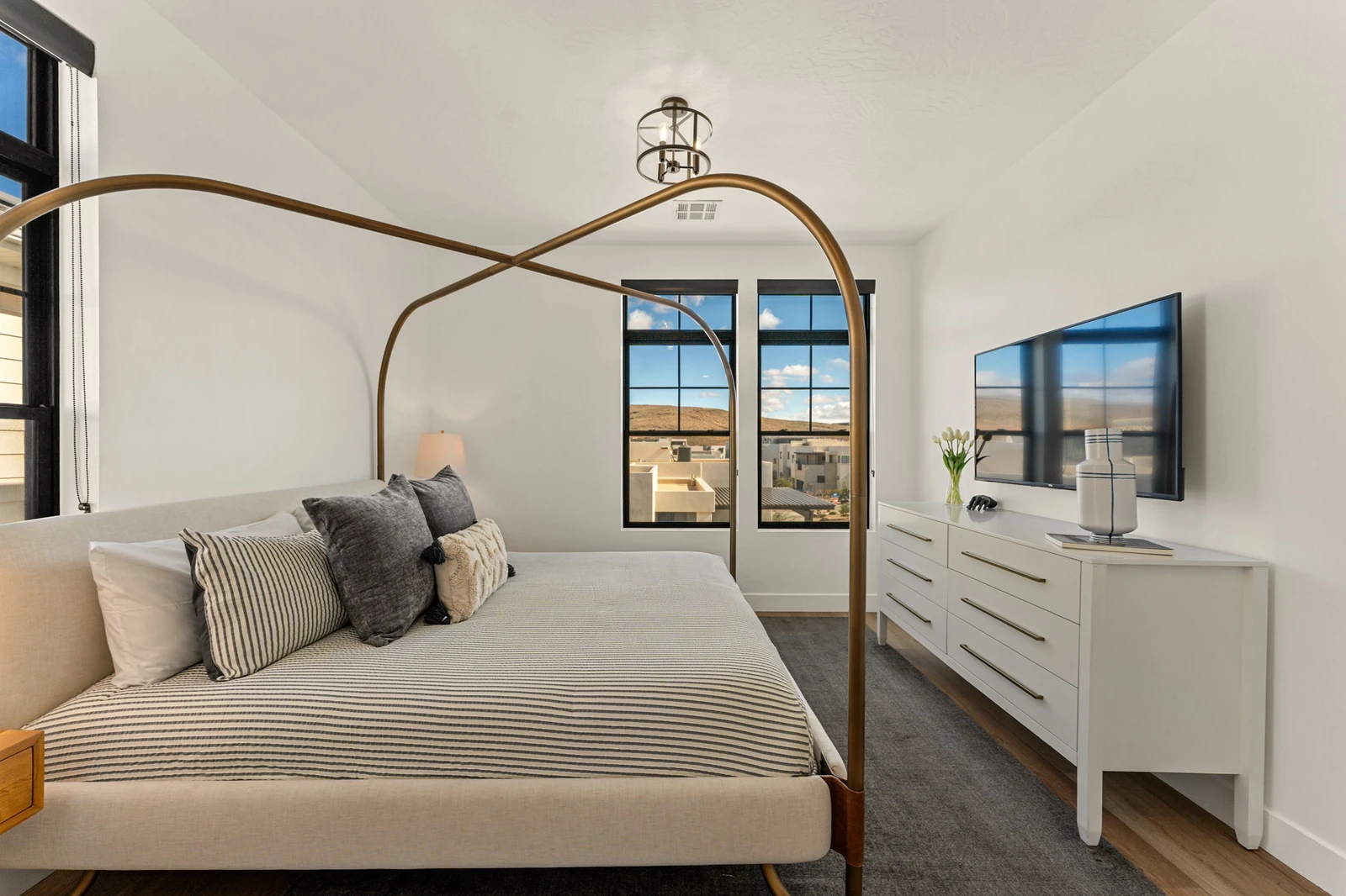 King Bedroom