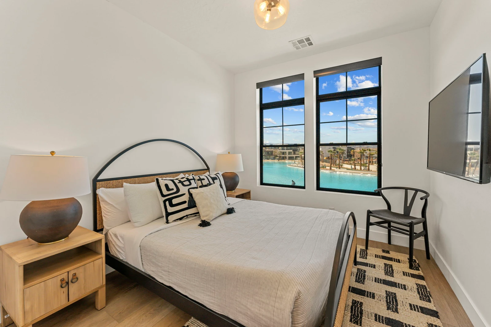 Queen Bedroom