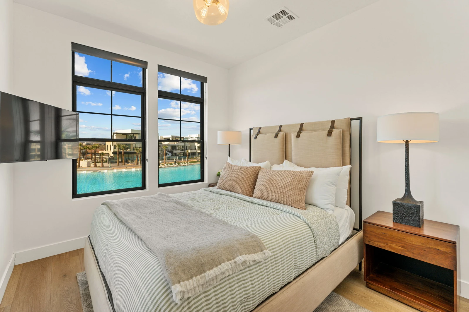 Queen Bedroom