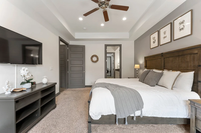 King Bedroom