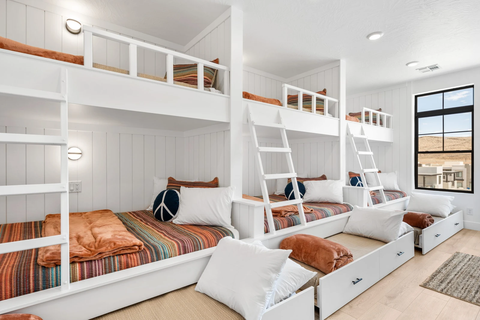 3T/F w/3 F Trundles Bunk Room