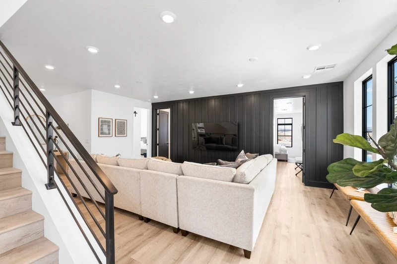2nd Living Area