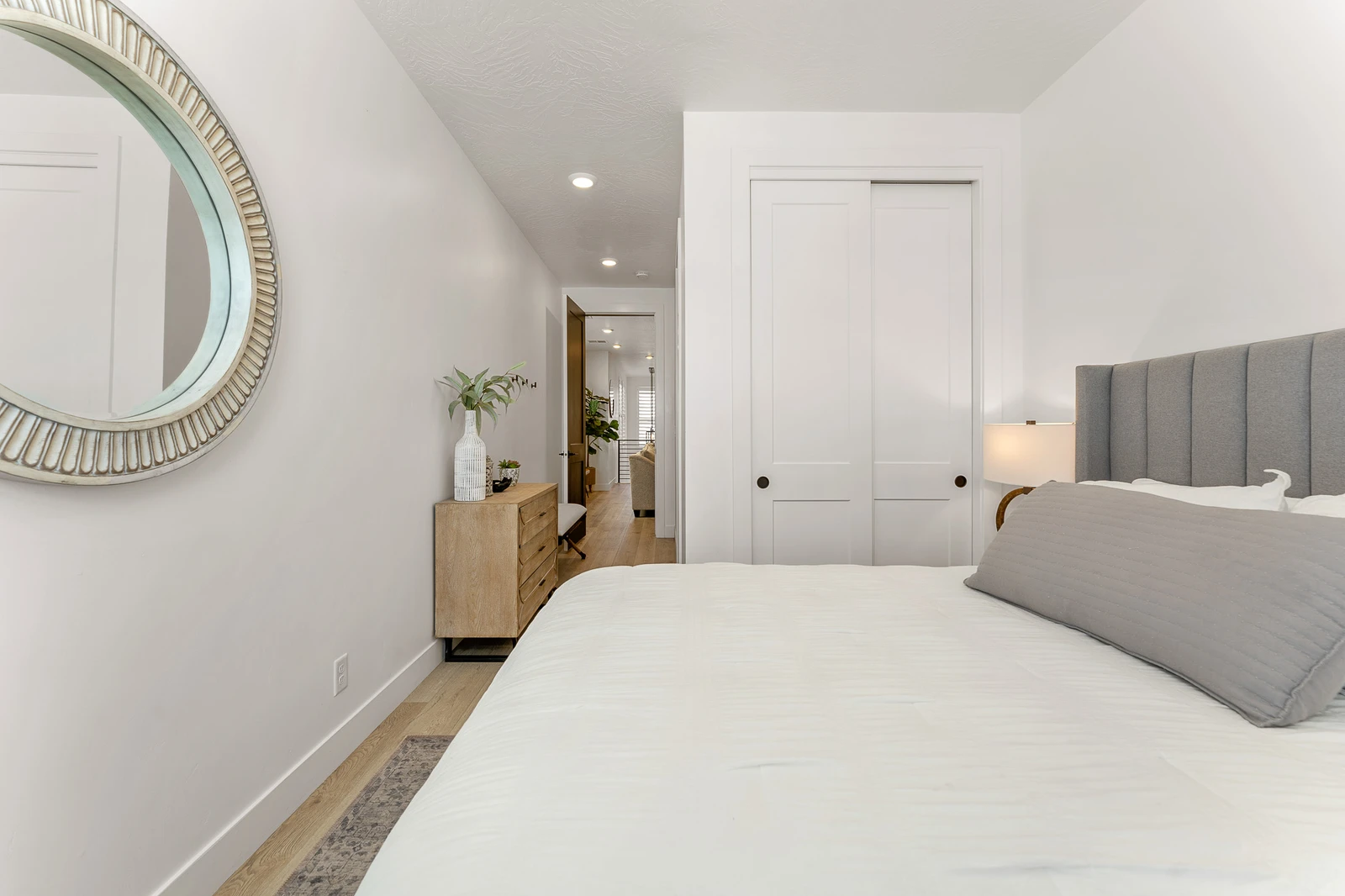 Queen Bedroom