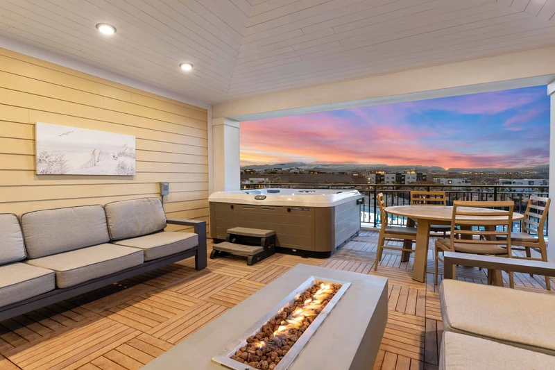 Balcony with Private Hot Tub & Fire Table