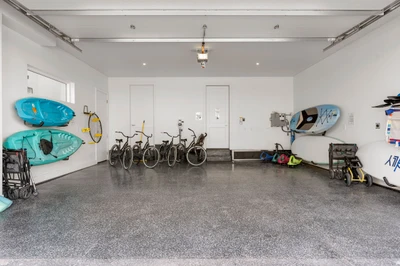 Garage and Amenities