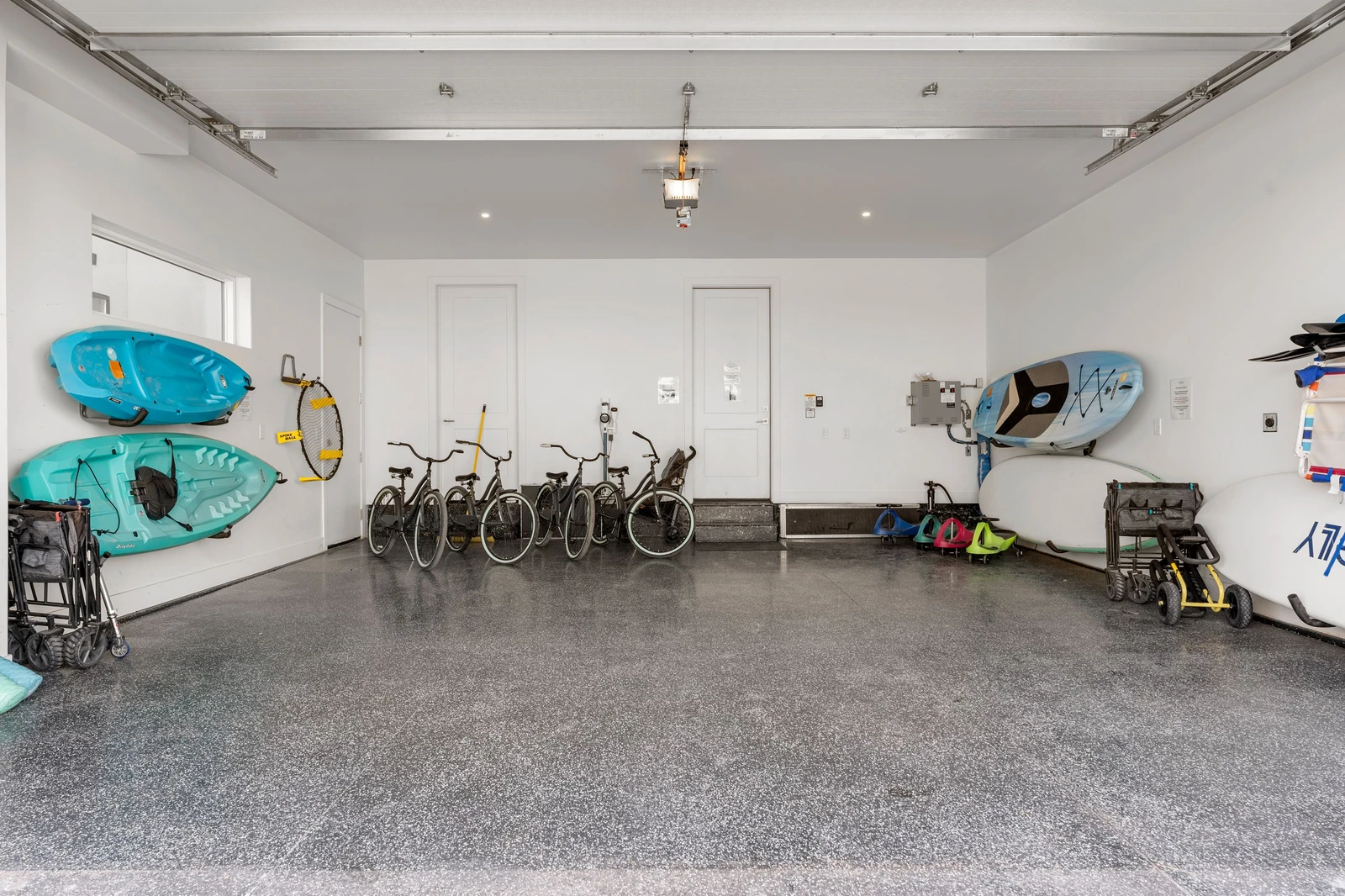 Garage and Amenities