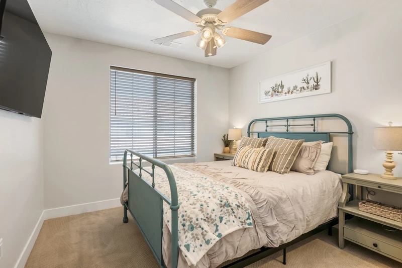 Queen Bedroom