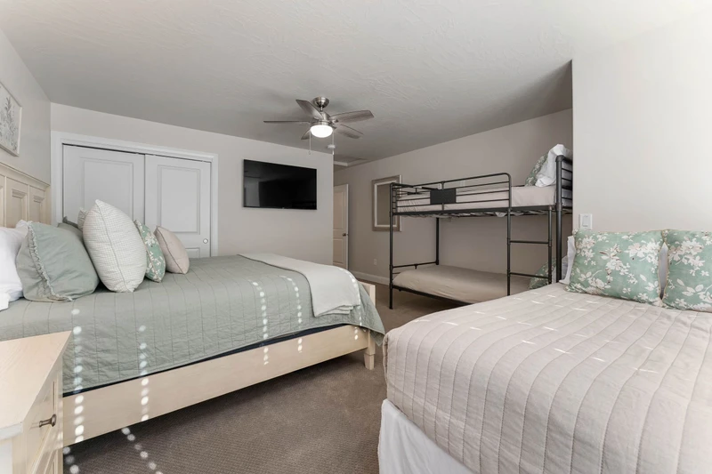 King Bed, Twin/Twin Bunk, Full Bed