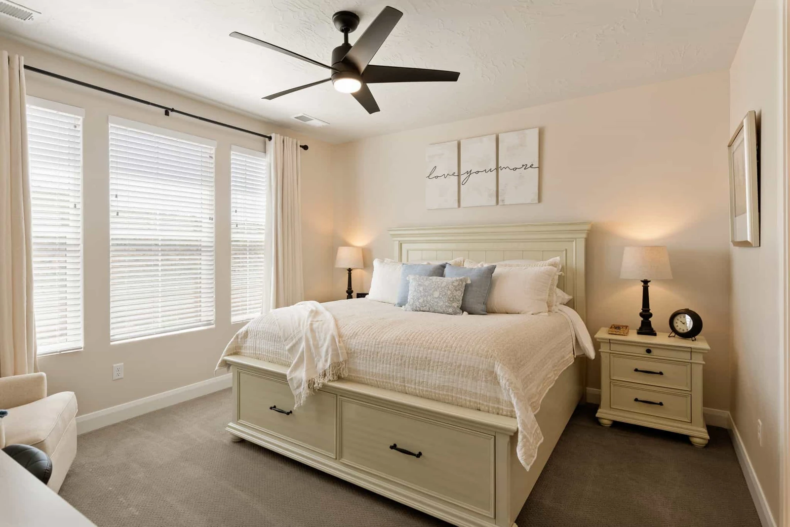 Queen Bedroom
