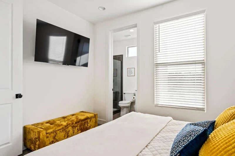 King Bedroom
