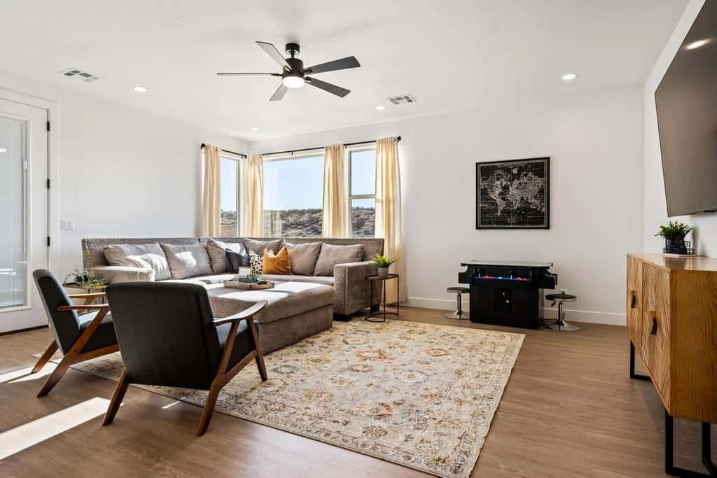 2nd Floor Living Room