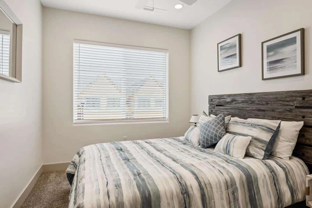 Queen Bedroom