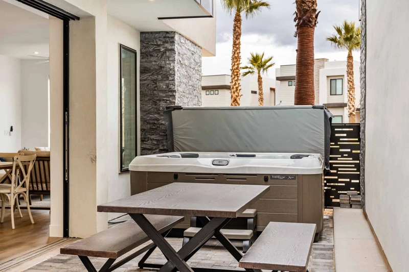 Private Hot Tub
