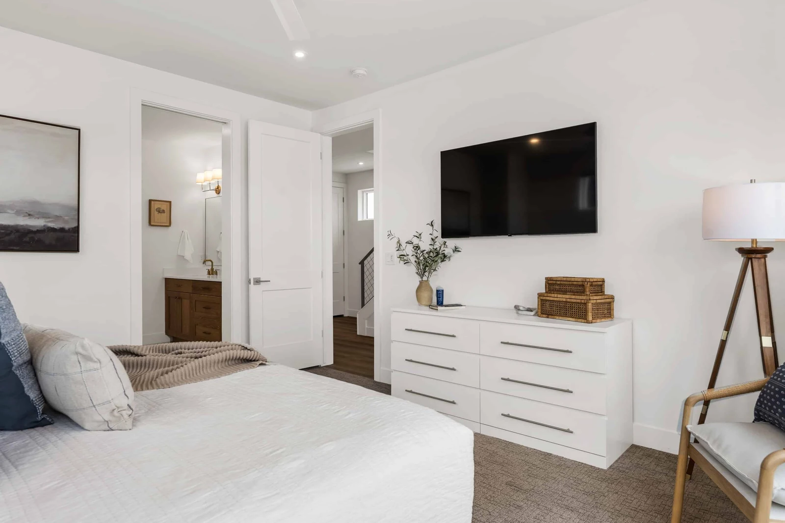 King Bedroom