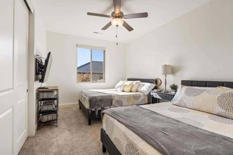 Queen Bedroom