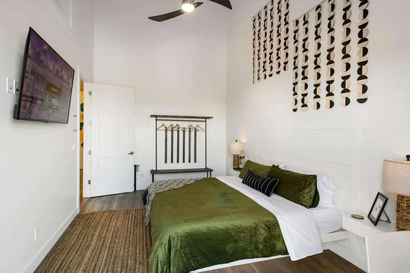 King Bedroom