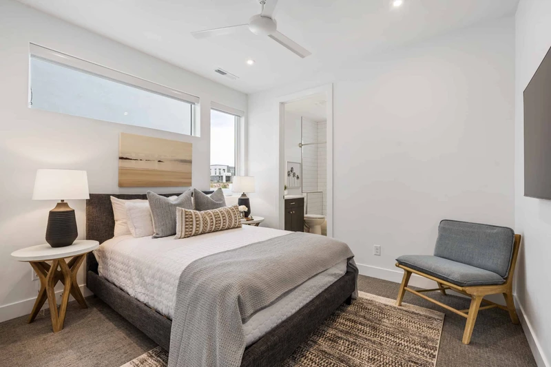 Queen Bedroom