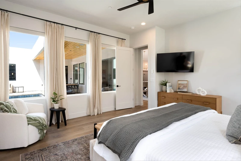 King Bedroom