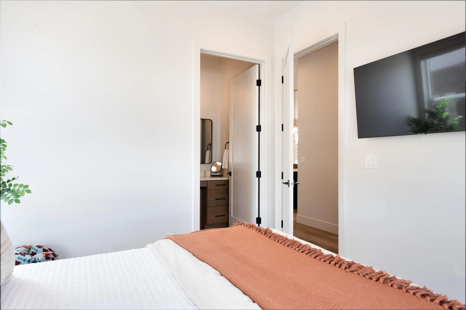 Queen Bedroom with Attached Bathroom